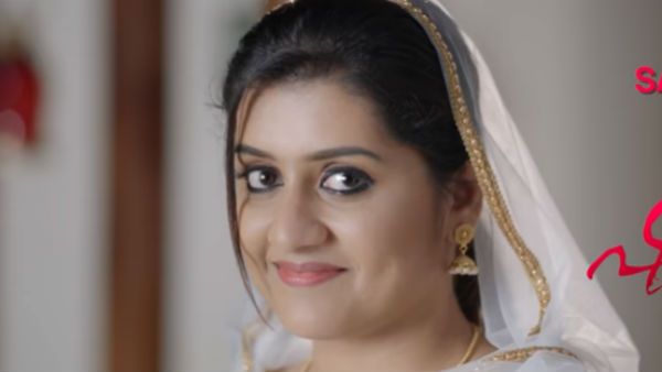 கோட்டபுரம் அப்சரா தியேட்டரில்.. ஷகீலாவின் டிரைவிங் லைசென்ஸ்.. டீசரே சும்மா புல்லரிக்க வைக்குதே!