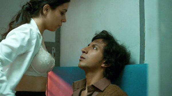 18+: ஓடும் ரயிலில் டிடிஆருடன் ஓஹோ... மீண்டும் வேகமெடுத்த மஸ்த்ராம்.. தீயாய் பரவும் ஹாட் காட்சி!