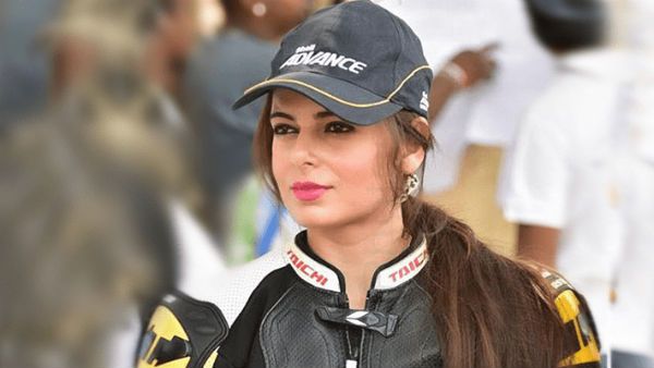 என்ன ’நான்சென்ஸ்’ இதெல்லாம்.. அஜித்தையும் என்னையும் பற்றி தப்பா பேசுவதா.. பொங்கிய பைக் ரேஸர்!