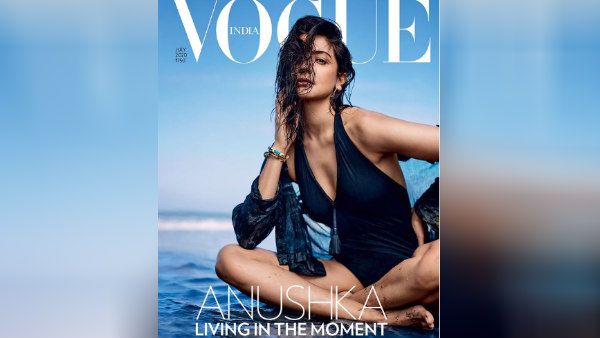 மோனோகினியில்.. என்ன ஒரு ஹாட் போஸ்.. வைரலாகும் அனுஷ்கா ஷர்மாவின் வோக் கவர் போட்டோ!