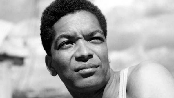 பிரிட்டன் சினிமாவின் முதல் கருப்பின ஸ்டார்.. பிரபல மூத்த நடிகர் காலமானார்.. திரையுலகம் இரங்கல்!