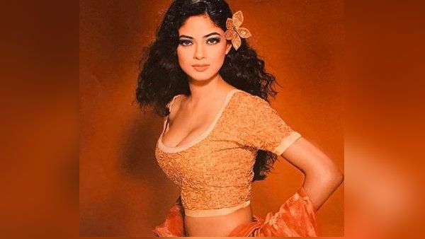 'அப்பவே நீங்க அழகு, இப்ப செம அழகு..' பிரபல நடிகையின் த்ரோபேக் போட்டோவை அப்படி புகழும் ரசிகர்கள்!