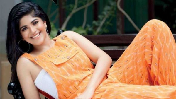 பிரபல ஹீரோ சல்மான் கானிடம் அதைச் சொன்ன அடுத்த நாளே.. நம்பவே முடியலை.. தனுஷ் ஹீரோயின் நெகிழ்ச்சி!