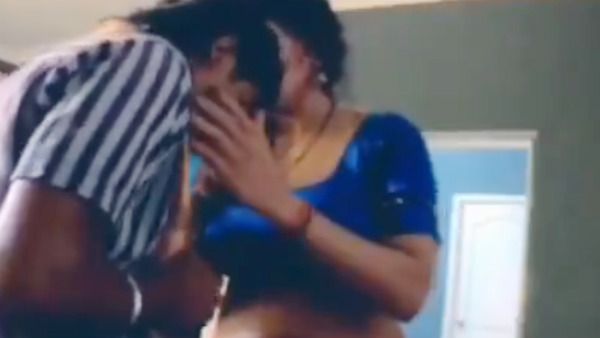 18+: வேலைக்காரருடன் 