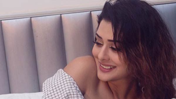 நம்பாதீங்க.. இந்தியன் 2, புஷ்பா படங்களில் ஐட்டம் டான்ஸ் ஆடுகிறேனா?.. அதிரடியாக மறுத்த பிரபல நடிகை!