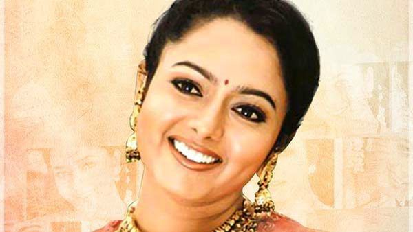 மறக்க முடியுமா..செளந்தர்யா இப்போ இருந்தா அவங்களுக்கு 44 வயசு தான்..டிரெண்டாகும் பிறந்தநாள் ஹாஷ்டேக்!