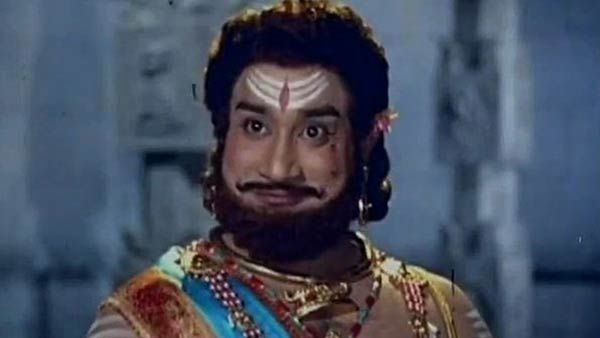 கர்ணன்.. கட்டபொம்மனை யார் பார்த்தா.. அதை கண்ணில் காட்டிய நடிகர் திலகத்தின் நினைவு தினம் இன்று!