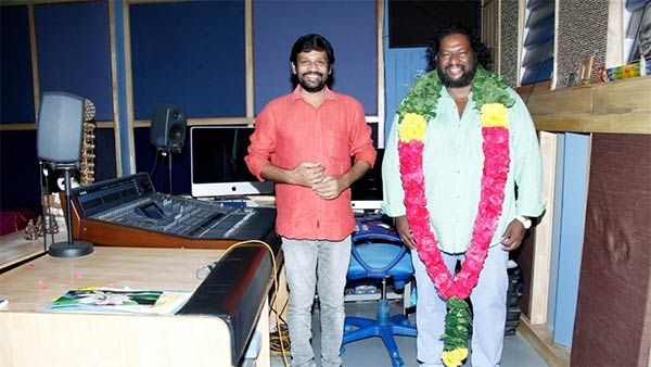 ஸ்ரீகாந்த்தேவாவின் பிறந்தநாள் .. கட்டில் பாடல் பணிகளுக்கு இடையே எளிமையான கொண்டாட்டம் !