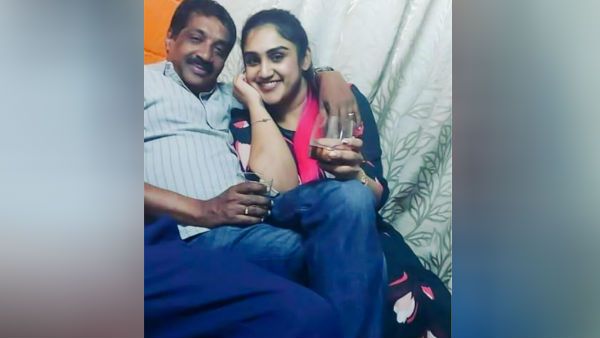 ஆண் ஒருவருடன் வைரலான போட்டோ.. இதையும் பாருங்க.. ஃபேமிலி பிரண்ட் என விளக்கம் கொடுத்த வனிதா!