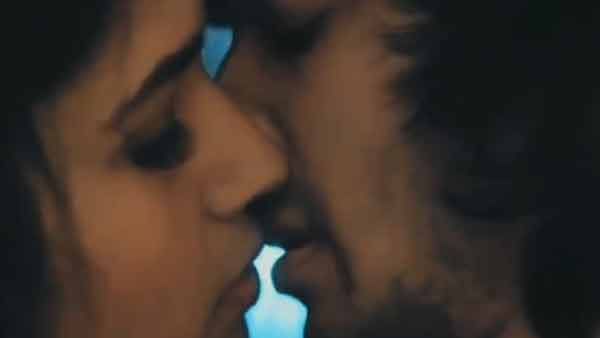 18+: ஆத்தாடி.. எவ்ளோ நேரம்.. மருத்துவ மாணவர்களின் லிப் லாக் காதல்.. வைரலாகும் ஹாட் காட்சி!