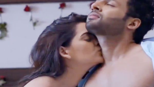 18+: ஒன்றாக சரக்கடித்துவிட்டு கச்சேரியை தொடங்கும் இளம் ஜோடி.. தீயாய் பரவும் படு பயங்கரமான காட்சி!