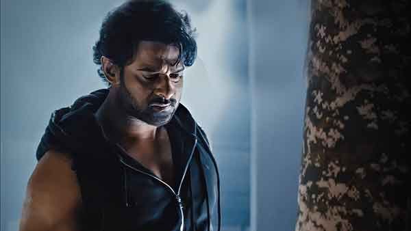 அவசரப்படுகிறாரா பிரபாஸ்.. பாகுபலிக்கு பிறகு பெரிய அனுபவம் இல்லாத இயக்குநர்களுடன் அவர் இணைவது ஏன்?