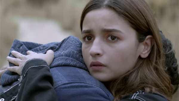 சதக் 2 டிரெய்லர்.. இப்படி சதக்னு வெட்டிட்டாங்களே.. 24 மணி நேரத்தில் 5 மில்லியன் டிஸ்லைக்ஸ்!