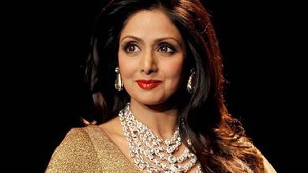 240 கோடி இன்சுரன்ஸுக்காக கொல்லப்பட்டாரா ஸ்ரீதேவி? சிபிஐ விசாரணை கேட்கும் நெட்டிசன்கள்