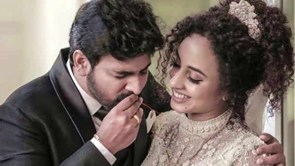 அம்மா ஆகிறார்.. பிக்பாஸில் காதலித்து திருமணம் செய்துகொண்ட பிரபல நடிகை.. ரசிகர்கள் சரமாரி வாழ்த்து!