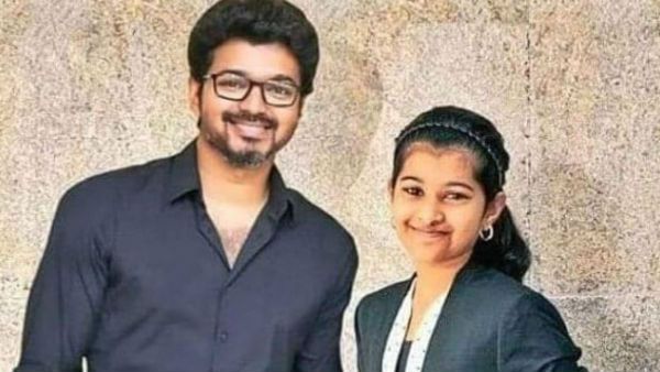 தளபதி விஜய் மகள் பெயரில் உலாவும் ஃபேக் ஐடி.. விஷமிகளால் பரவும் வதந்திகள்.. கடுப்பில் ரசிகர்கள்!