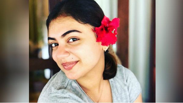 நஸ்ரியா காதுல பூ .. செம க்யூட் போட்டோ.. தங்கமே என உருகும் ரசிகர்கள் !