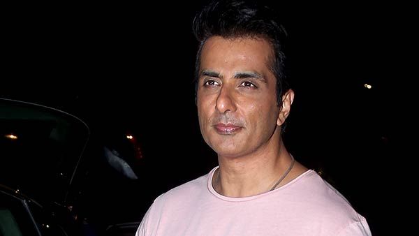 அட டுபாக்கூர்களா.. 'கொரோனா ஹீரோ' பெயரில் ஆன்லைன் மோசடி.. பிரபல நடிகர் அதிர்ச்சி.. போலீஸில் புகார்!