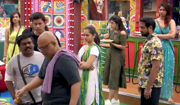 பிக்பாஸ் இன்ட்ரெஸ்ட்டிங்கா இருக்குன்னா.. அதுக்கு ஒரே காரணம் அவர் தான் பாராட்டித்தள்ளும் நெட்டிசன்ஸ்!