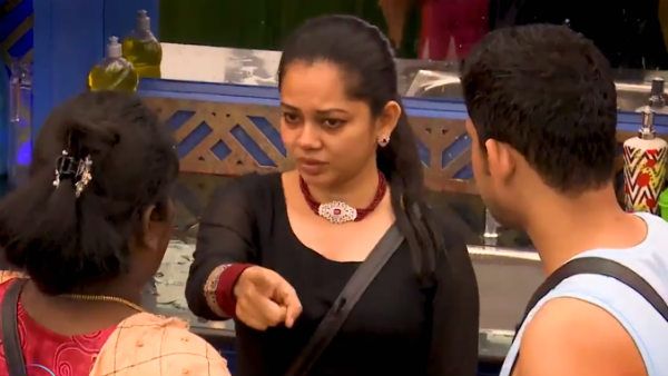 ஒய் பிளட்.. சேம் பிளட்.. ஒன்னும் புரியல.. அனிதா சம்பத் ஸ்டோரி ரிஜெக்டட்.. கதறும் நெட்டிசன்ஸ்!