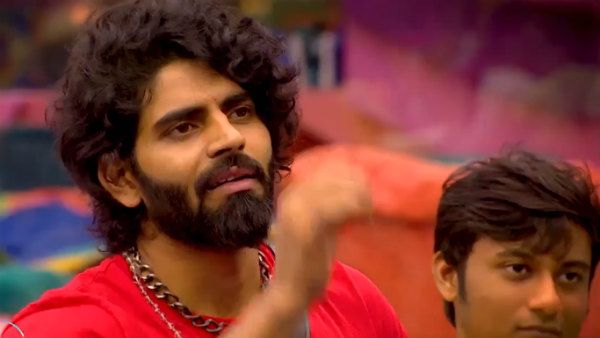 பயில்வான் லேசுப்பட்ட ஆளு இல்லப்பா.. ஆத்தாவையே தண்ணி பார்ட்டின்னு சொல்லி.. டகால்டி விட்டவரு!