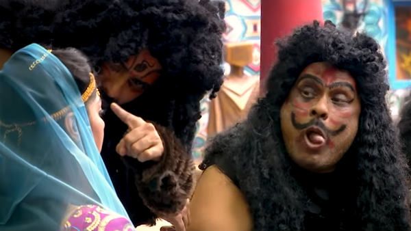 நெஞ்சழுத்தக்காரி சனம்.. முதல் ஆளாக வெளியே போய் அரக்கர்களை அந்தர் பண்ணிட்டாங்க.. ஓவரா பண்ண மொட்டை!