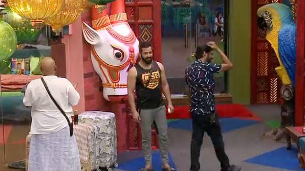 லேடிஸ் ஏரியவுல பெட்.. இனிமே தான் மொட்டை மாமா ஆட்டம் ஆரம்பம்.. ரியோவை வச்சு விளையாடிய பிக் பாஸ்!