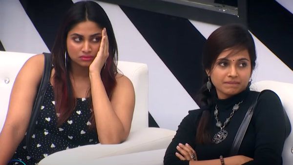 வின்னர் ரம்யா பாண்டியன்.. ரன்னர் ஷிவானி.. இந்த வாரம் வெளியே போறது இவர் தான்… இது என்ன கேம்?