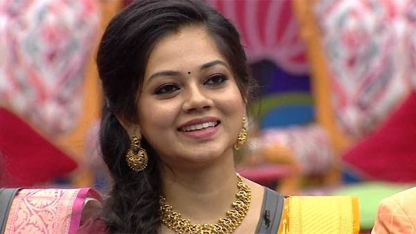 கமல் பேசியபோது அனிதா செய்த காரியம்.. சுரேஷுக்கு மட்டுமல்ல.. கமலுக்கும் அவமரியாதைதான்!