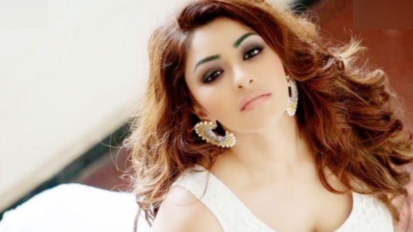 அந்த இயக்குனர் பொய் சொல்கிறார்.. உண்மை கண்டறியும் சோதனை நடத்தணும்.. பிரபல நடிகை மீண்டும் புகார்!