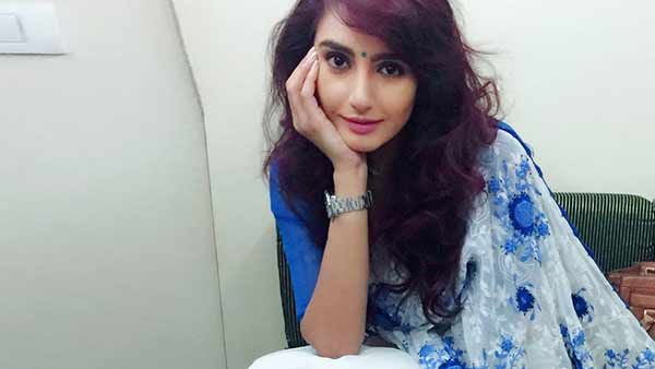 சிறைக்குள் அவதி.. திடீரென துடித்த நடிகை ராகிணி திவேதி.. சிறை மருத்துவமனையில் அவசர சிகிச்சை!