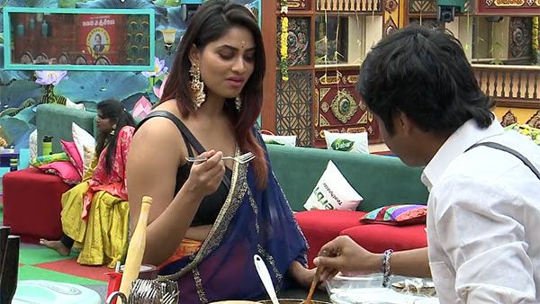 யார் சொன்னா ஷிவானி மிங்கிள் ஆகலைன்னு.. பாலாஜி கூட ரொம்பவே.. கேபி, சனம்க்கு அப்படி எரியுது!