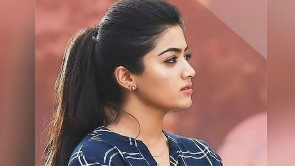 அதற்குள் இவ்வளவு வளர்ச்சியா? இவர்தான் அதிக சம்பளம் வாங்கும் ஹீரோயினாமே? ஆச்சரியத்தில் ரசிகர்கள்!