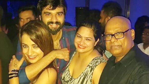 நைட் பார்ட்டியில் பிரபல நடிகையுடன் ஜாலி பண்ணும் பிக்பாஸ் 'மொட்டை அங்கிள்'.. வைரலாகும் போட்டோஸ்!