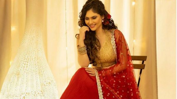 மெழுகு டோலு நீ .. அழகு ஸ்கூலு நீ .. இளவரசி கெட்டப்பில் ஜொலிக்கும் ஷெரின்.. வர்ணிக்கும் ரசிகர்கள்!