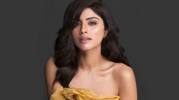 போதைப் பொருள் வழக்கில் ஆஜராகுமாறு சம்மன்.. பிரபல நடிகை திடீர் தலைமறைவு.. போலீசார் தகவல்!