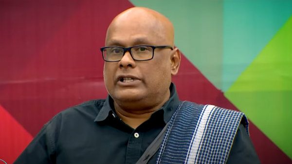 அங்கங்க ஆனந்தம் இருக்கு.. ஆனா முழுசா ஆனந்தம் இல்ல.. மொத்தத்தையும் கொட்டி தீர்த்த தாத்தா!