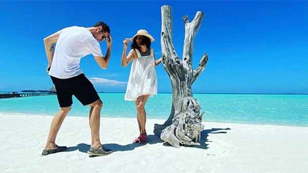 சொல்லவே இல்லை.. காதலருடன் மாலத்தீவில் டாப்ஸி போட்ட செல்ல டான்ஸ்.. வைரலாகும் போட்டோ, வீடியோ!