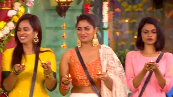 பிக் பாஸ் வீட்டில் தல தீபாவளி.. அழகு பதுமைகளாக மாறிய போட்டியாளர்கள்.. ஷிவானி, ரம்யா வாவ்!