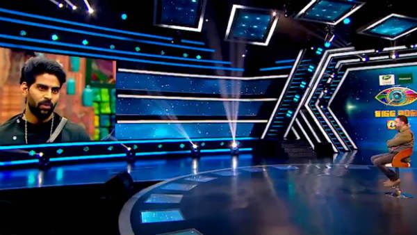 அன்பு தேவையில்லைனா இந்த மிக்சர் புகழ் ஷிவானி எதற்கு? பாலாஜியை கழுவி ஊற்றும் நெட்டிசன்ஸ்!