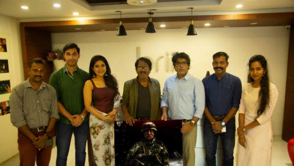 அட இது எப்ப..? ஹாலிவுட்டில் அறிமுகமாகும் பிரபல பிக் பாஸ் நடிகை.. பாரதிராஜா வாழ்த்து!