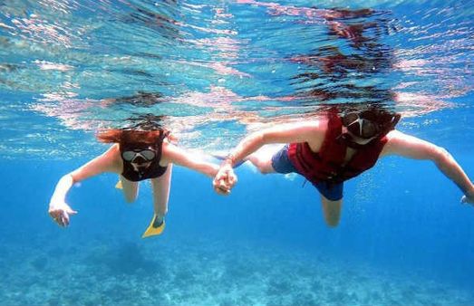 ஆழ்கடலில் கணவருடன் ஜாலியா ஆட்டம் போடும் காஜல் அகர்வால்..வைரலாகும் புகைப்படம்!