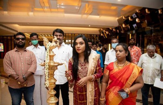 மதுரை மக்களுக்கு இனி ஒரே ஜாலி தான்..உதயமானது பிரம்மாண்ட மல்டிபிளக்ஸ் தியேட்டர்!
