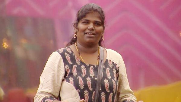 கைத்தட்ட காசு கொடுக்கும் விஜய் டிவி.. இப்படி பச்சையா ரகசியத்தை ஓப்பன் பண்ணிட்டாரே நிஷா?