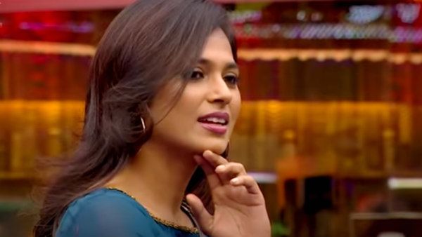 விஷ பாட்டில் இதை பாராட்டுனு நினைச்சு விலாசமா ஆரம்பிச்சுது.. கடைசியில்.. இப்படி ஆகிப்போச்சே!