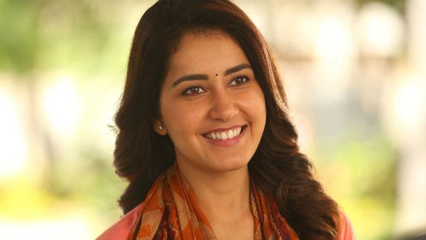 யாரையும் பார்க்காம, திடீர்னு அவ்வளவு பேரை பார்த்ததும் பயந்துட்டேன்.. பிரபல ஹீரோயின் அதிர்ச்சி!