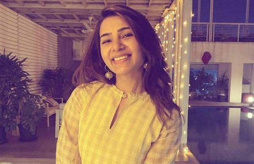 க்யூட்டான சிரிப்பு..சிதறியது மனம்.. கொள்ளை அழகில் சமந்தா !