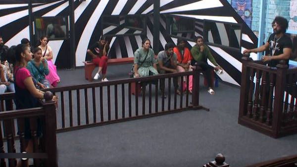 பாலாஜி மீது பரபரப்பு குற்றச்சாட்டை வைத்த சனம் ஷெட்டி.. அந்த சீனையே டெலிட் பண்ணித் தூக்கிட்டாங்க!