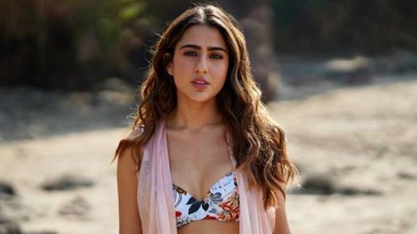 இங்க பார்யா.. ரோட்டில் நடிகை டான்ஸ்.. பிச்சைக்காரி என நினைத்து பணம் போட்டவெளிநாட்டினர்!