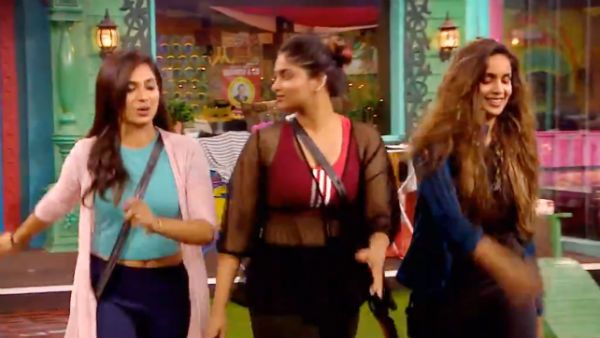 அட கொடுமையே.. காதல் தோல்வியில் ஷிவானி பாடும் பாட்ட பாருங்க.. வைரலாகும் அன்சீன் புரமோ!